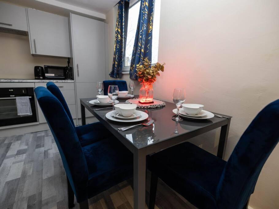 1 Bedroom-Sofabed-Worktable-4-Wifi-Parking London Bagian luar foto