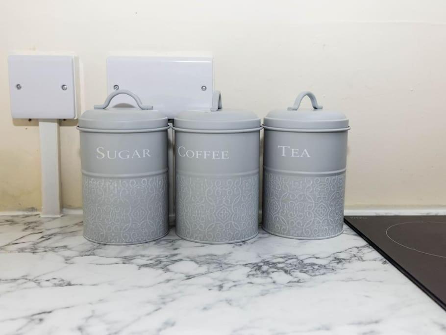 1 Bedroom-Sofabed-Worktable-4-Wifi-Parking London Bagian luar foto