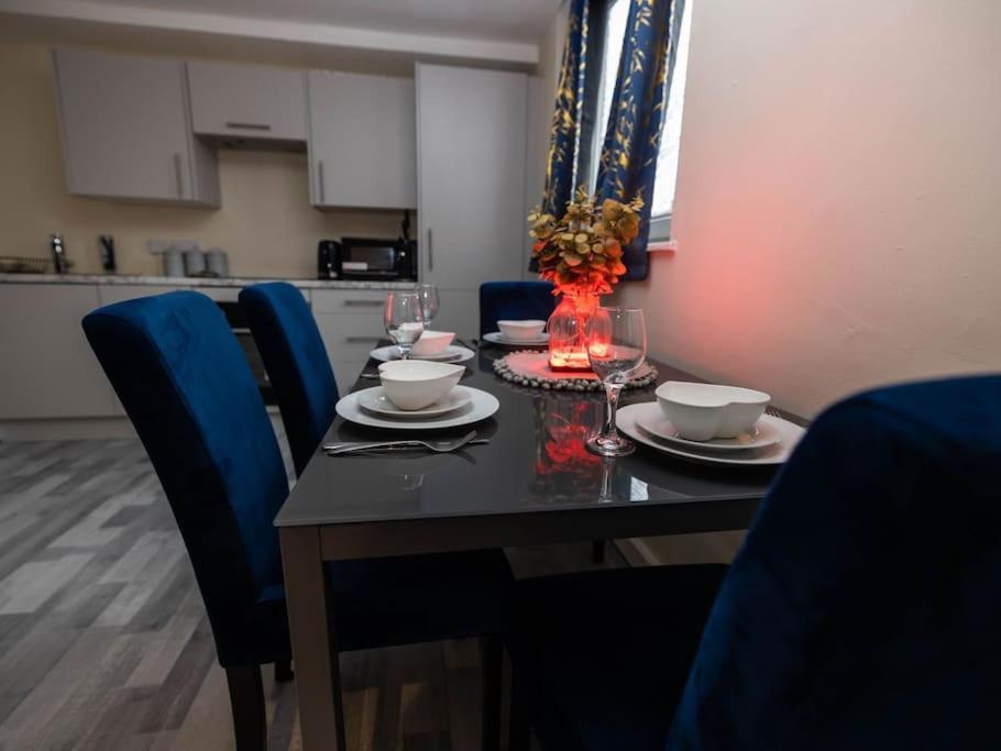 1 Bedroom-Sofabed-Worktable-4-Wifi-Parking London Bagian luar foto