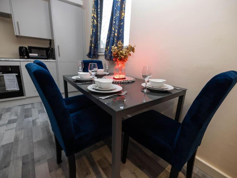 1 Bedroom-Sofabed-Worktable-4-Wifi-Parking London Bagian luar foto